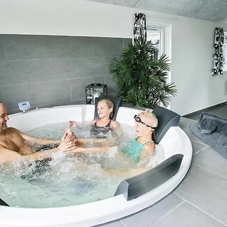 Eight-bedroom Frederiksvaerk With A Hot Tub 03